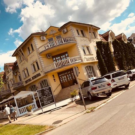 Hotel Korona Hajdúszoboszló Exterior foto
