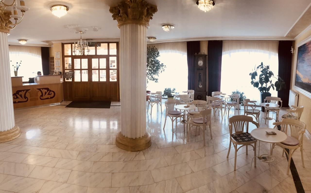 Hotel Korona Hajdúszoboszló Exterior foto